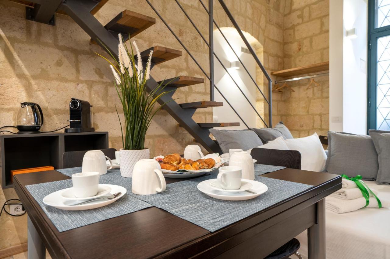 Stazione & Politecnico Stylish Apt With Netflix Барі Екстер'єр фото