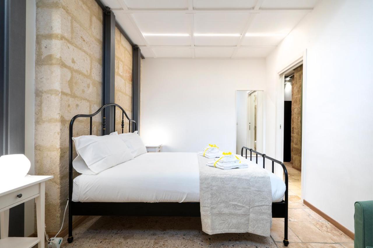 Stazione & Politecnico Stylish Apt With Netflix Барі Екстер'єр фото